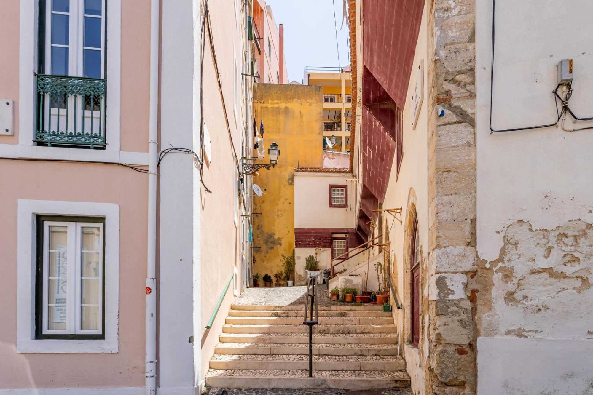 Gralhas Suites Lisboa Exterior foto